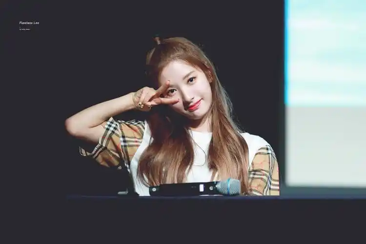 宇宙少女 苞娜 - 堆糖,美图壁纸兴趣社区