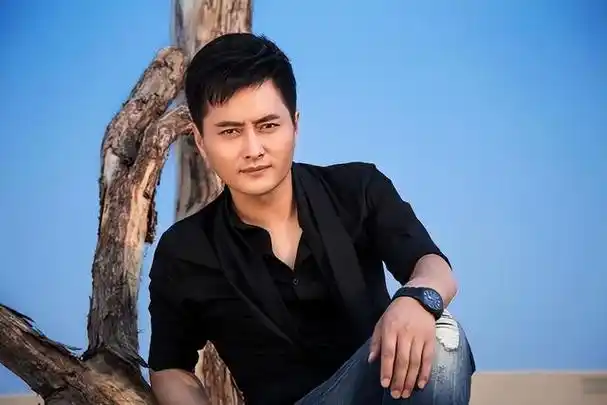 农民歌手云飞个人资料