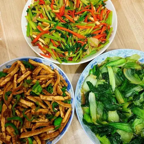 晚饭做了几道家常菜,好好吃!