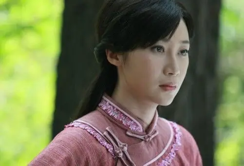 海润影视旗下演员赵子惠饰演的战地护士方佳格外引人瞩目,不仅玩转在