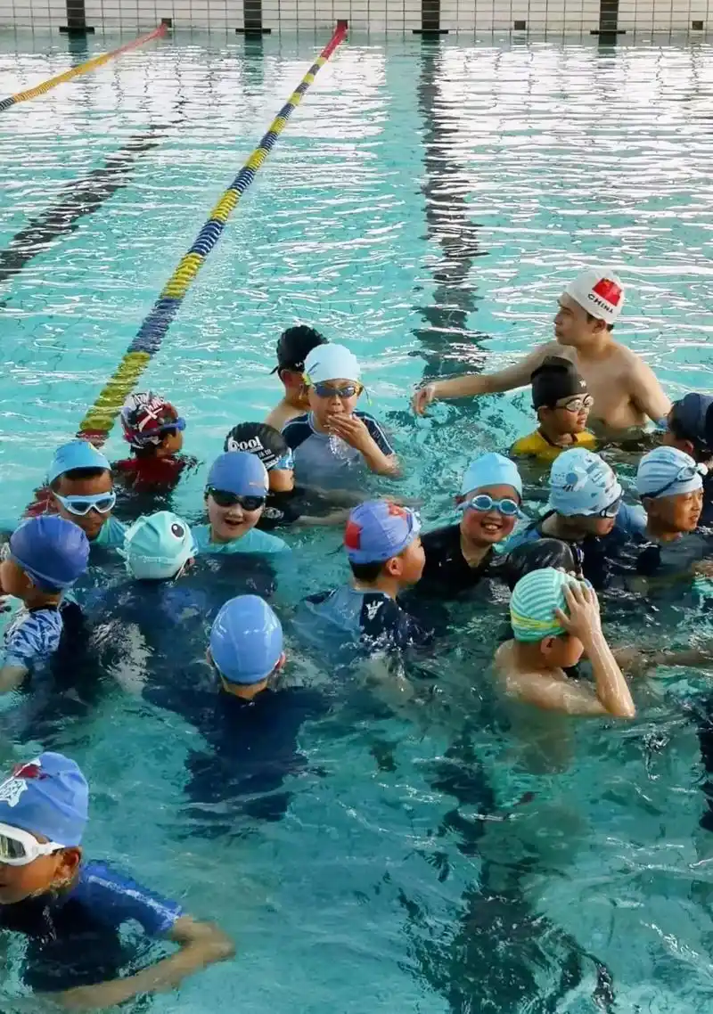 一群小可爱 #儿童游泳 #游泳 - 抖音
