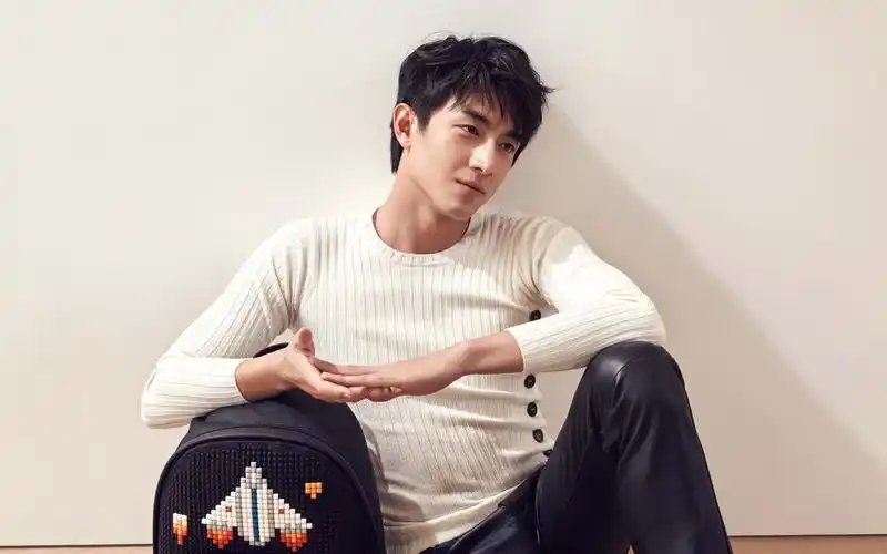 人气小鲜肉林更新高清图片电脑桌面壁纸