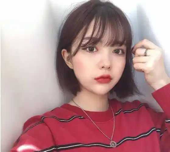 长脸适合什么发型短发(长脸型适合的短发)_环球信息网