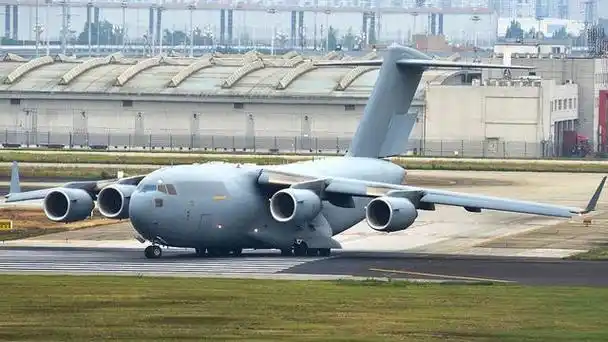 当我们谈论到飞机时,往往第一个想到的是大型客机波音787或空客a380