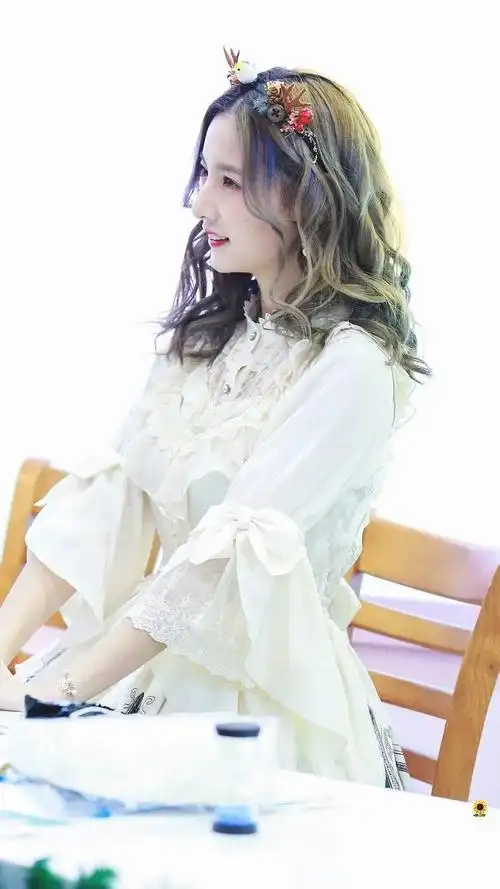 奇迹粤粤环游世界|赵粤长发图楼