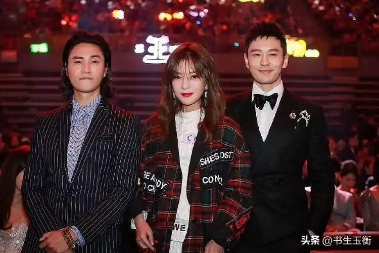 徐梵溪:14岁出道3次上春晚,男友花5亿娶闺蜜,现40岁未育未婚_李小冉