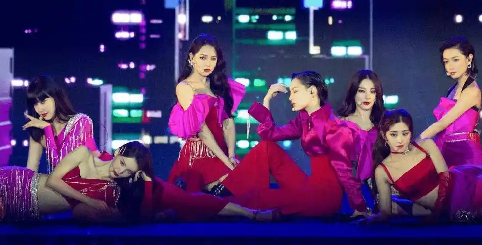 《浪姐》五公团战,李斯丹妮全员晋级,480高票实至名归_姐姐_舞台_万茜