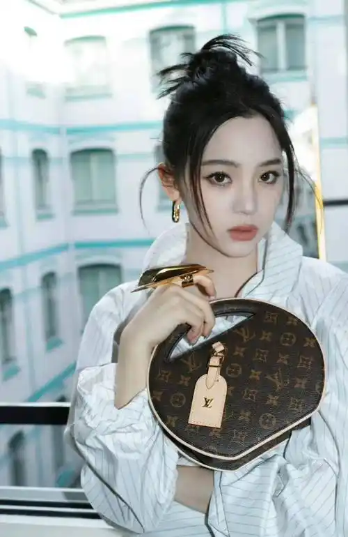 李金铭自导自演小三闹剧欧阳娜娜被逼相亲虞书欣许凯互撕成龙健康出