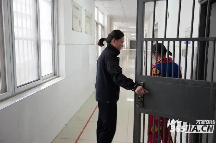 走进合肥女子看守所探究竟 女民警坦言做梦都在和关押人员谈话