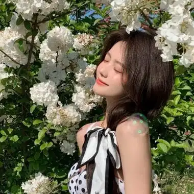 简单唯美森系高清真人头像超仙花朵ins高颜值女头