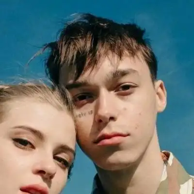 超酷的一对两张ins欧美风情头图片,情侣头像图片