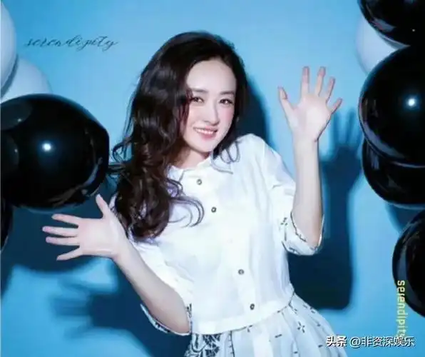 赵丽颖早期写真曝光稚嫩婴儿肥太可爱自然脸整容脸一目了然