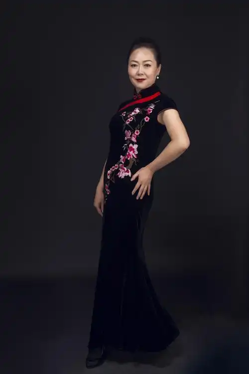 2020年甘肃旗袍春晚魅力旗袍长卷 - 美篇