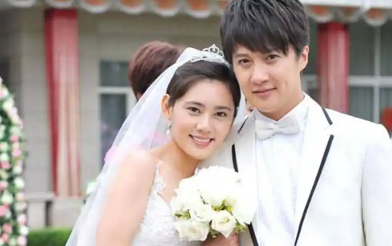 最后一部是《回家的诱惑》,是由秋瓷炫,李彩桦,凌潇肃,迟帅等主演.