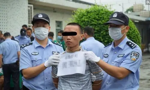 死囚被执行死刑时,为什么一定要用绳子绑住死刑犯?原因不简单