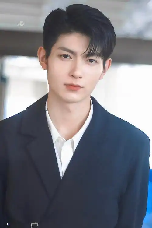 无人在意 嘉行huhu樊治欣ta房了