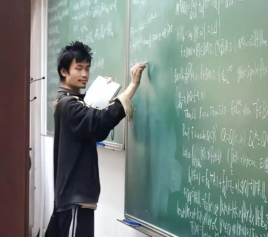 回顾北大"韦神"32岁无车无房被嘲笑?工资曝光后,网友们不说话了