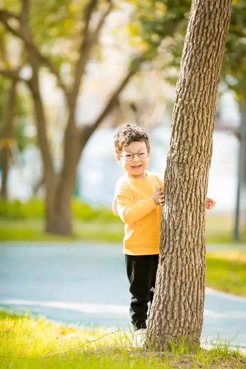 秋天的风吹向你~_儿童摄影作品_摄影作品-黑光图库