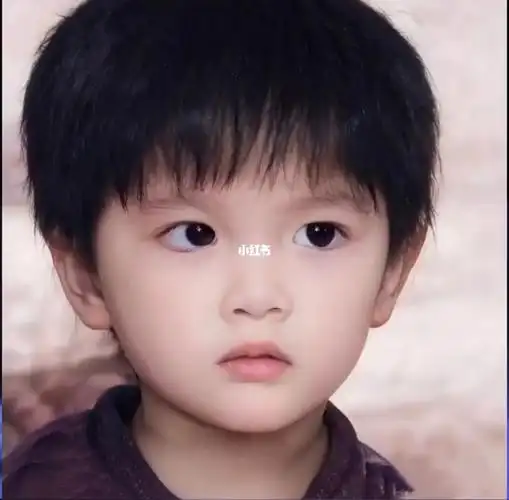 周深小的时候好像高赞赞啊果断关注@我叫高赞赞#周深小时候 #高赞赞