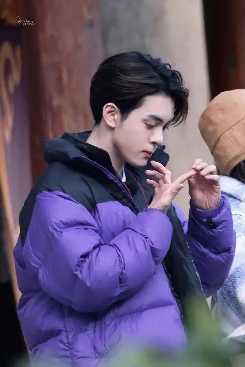 曾舜晞 香格里拉look3.