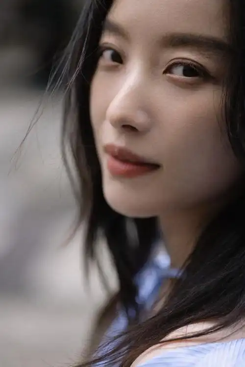 gucciancora大秀##倪妮松弛感蓝衬衫#高清美图再走一波9393