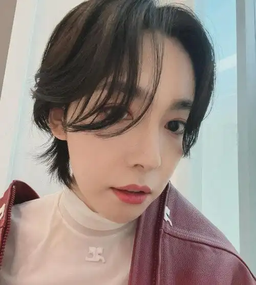 帅气无瑕组冠军金振宇自拍照曝光网友纷纷赞叹