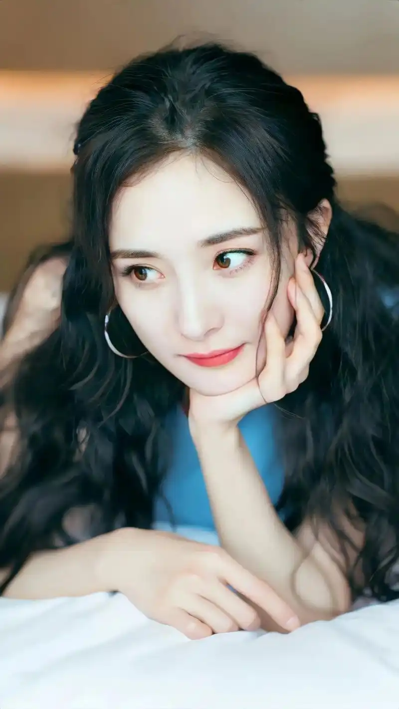 杨幂 #明星图片 #明星壁纸 - 抖音