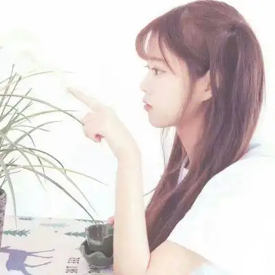 小可爱 长发 侧脸 女生头像微信搜索关注公众号"趣味表情包"或者直接