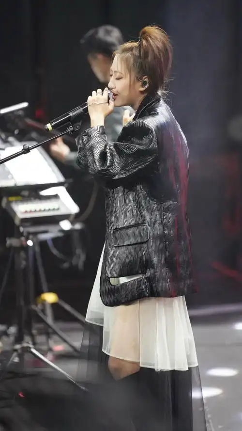 陈粒麦田音乐节 - 堆糖,美图壁纸兴趣社区