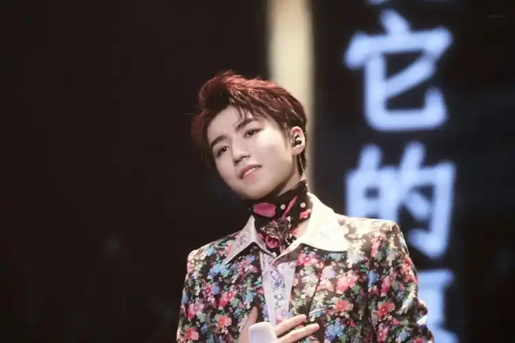 王俊凯 个唱舞台