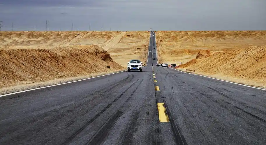 走进青海高原《深探无人区美景》