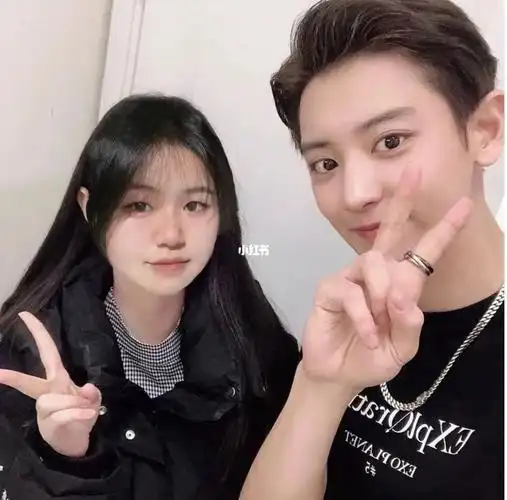 啊啊啊啊我也算是和灿烈宝贝合影了#exo灿烈  #灿烈  #南韩颜霸朴灿烈