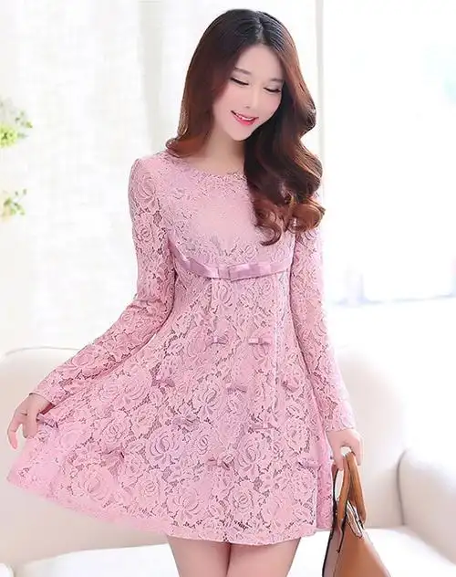 女粉色甜美纯色蕾丝连衣裙
