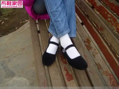 【布鞋情怀】布鞋美足诱惑(配牛仔裤)(128p)
