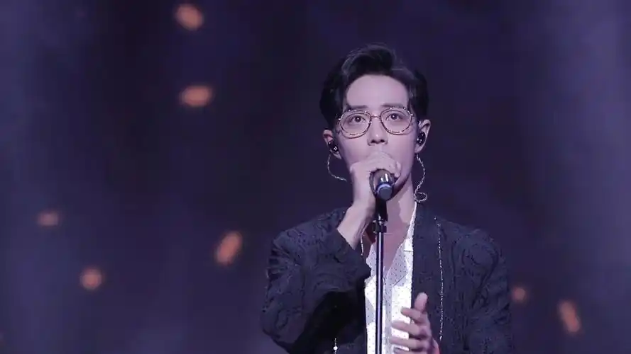 肖战《满足》精彩瞬间回顾 2019#芭莎明星慈善夜