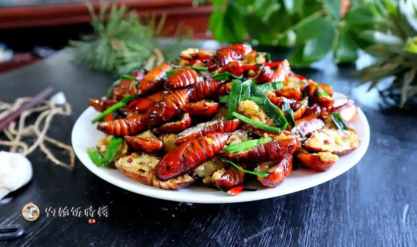 东北的"4大硬菜",外地人表示"下不去嘴",本地人却吃着贼香