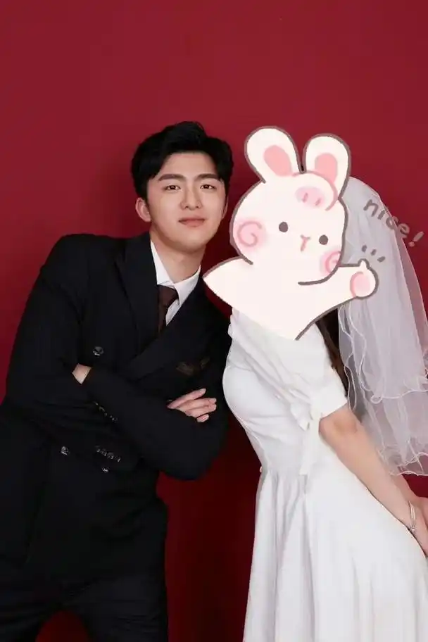 而这第四片叶子就是刘志宏,早前他和易烊千玺,王俊凯,王源他们是一起