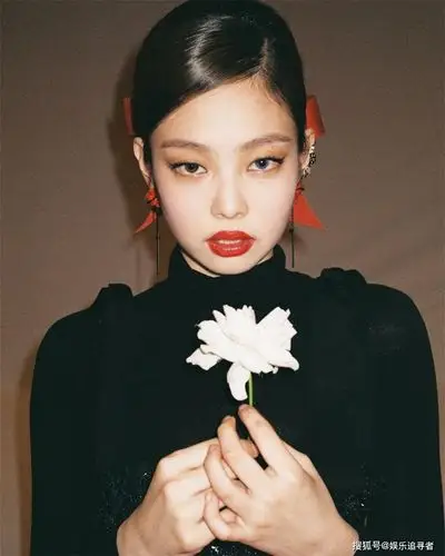原创blackpinkjennie个人频道新突破仅65天关注数超越600万
