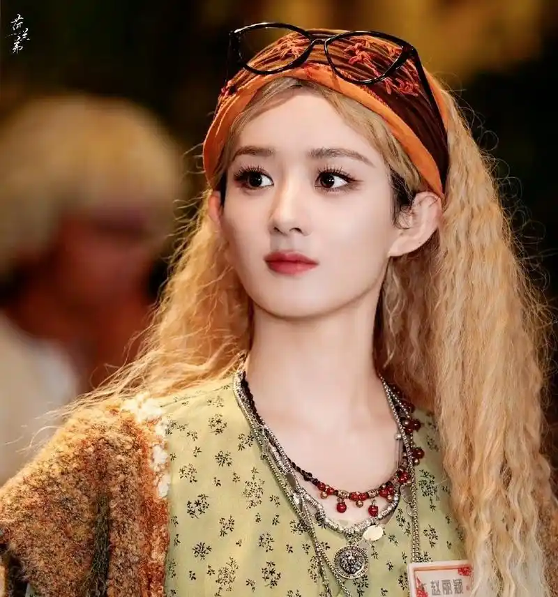 萌探探探案3#  赵丽颖萌探里面的造型,真不敢相信她已经已经三十几