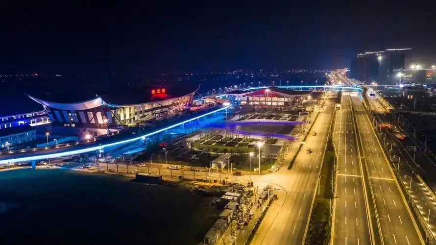 夜幕下的宿迁站!颜值爆表!