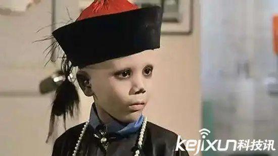 红衣男孩死于被人养小鬼张伯芝梁洛施陈宝莲这些明星也养小鬼