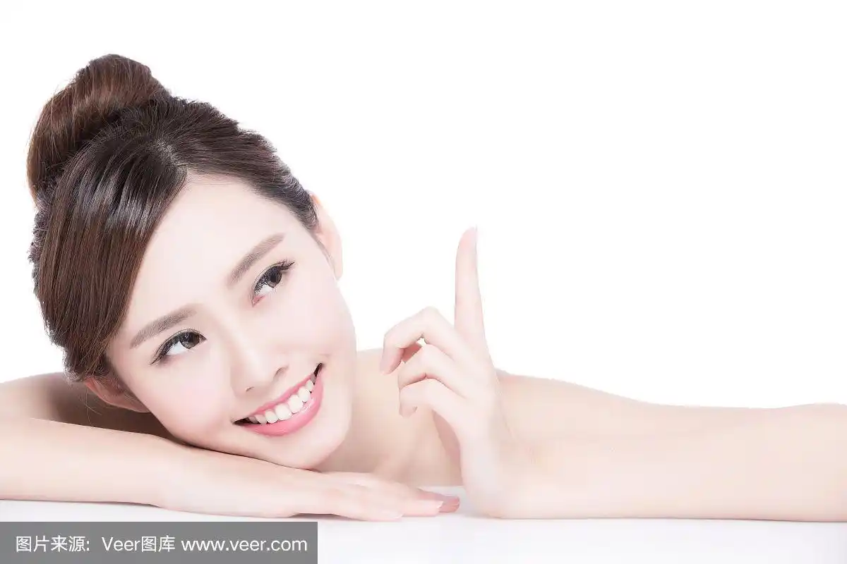 魅力女人微笑的脸庞