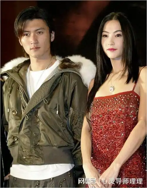 离婚十几年后再看张柏芝与谢霆锋现状活成了两个相反的样子