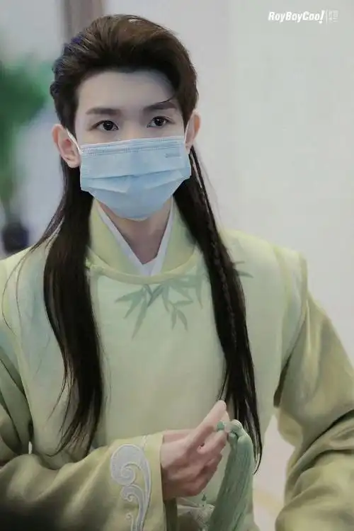 王源那些年穿过的古装可谓是陌上人如玉公子世无双啊