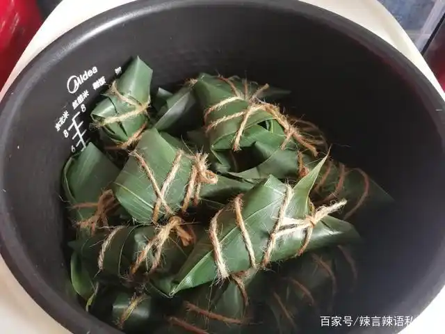 端午节前试包迷你小粽子,软糯回甜香气十足,小小一个吃了不怕胖