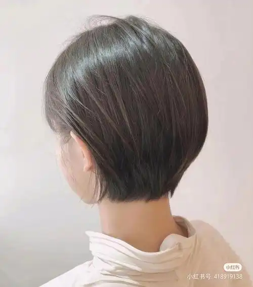 女生超短发菱形脸女孩快去剪做个酷女孩