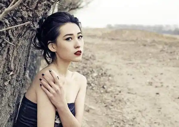 当年她顶替杨紫主演《家有儿女》,如今沦落到跑龙套_小雪_宁丹琳_原班