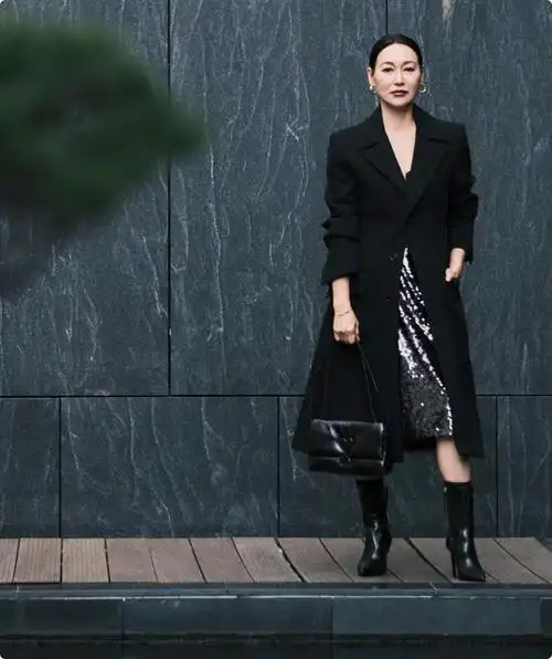 苏州时尚大秀李沁长腿纤细言承旭像吃了防腐剂