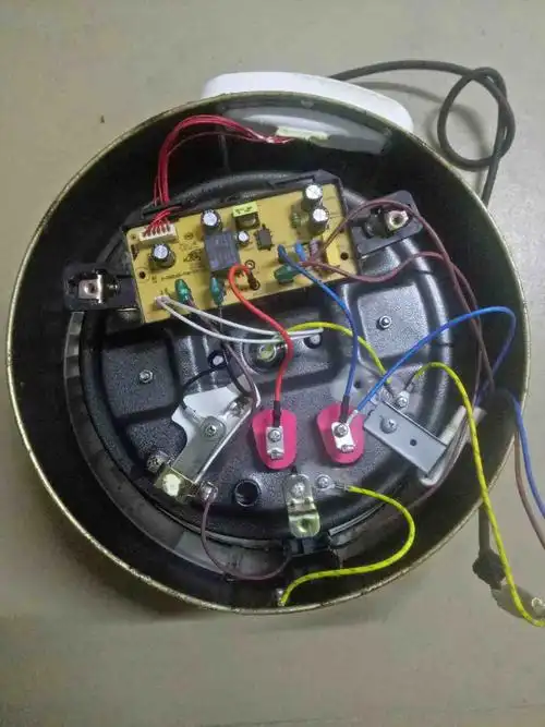 美的电压力锅盖拆卸讲解