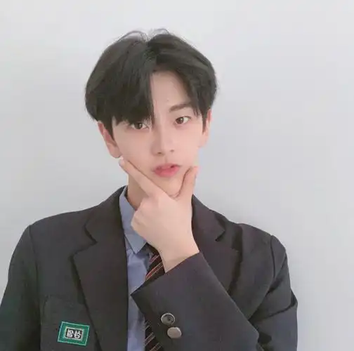 假发男韩版帅气中分男士假发女短发蓬松自然逼真人发丝中性假发套